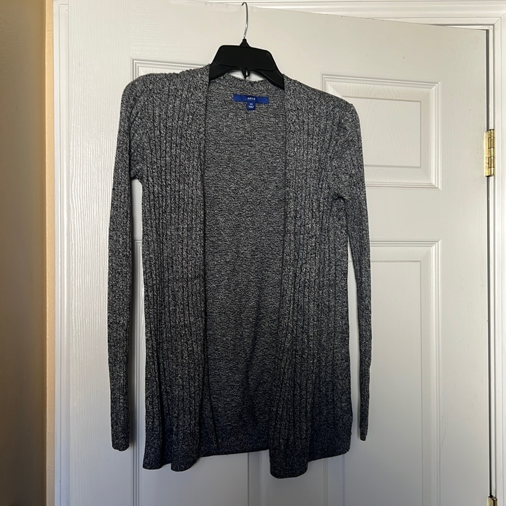 Black sweater XS teen